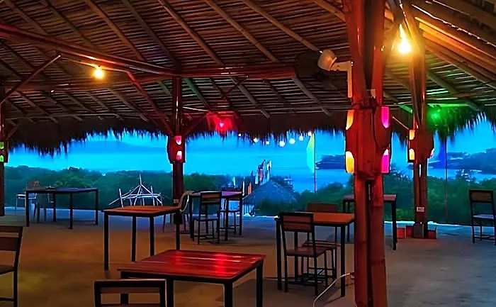 Wjv And Restaurant Moalboal Cebu Stadt